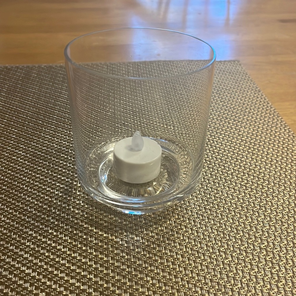 Candle holder